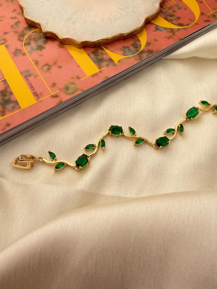 Emerald Tulip Bracelet -18KT Gold Plated