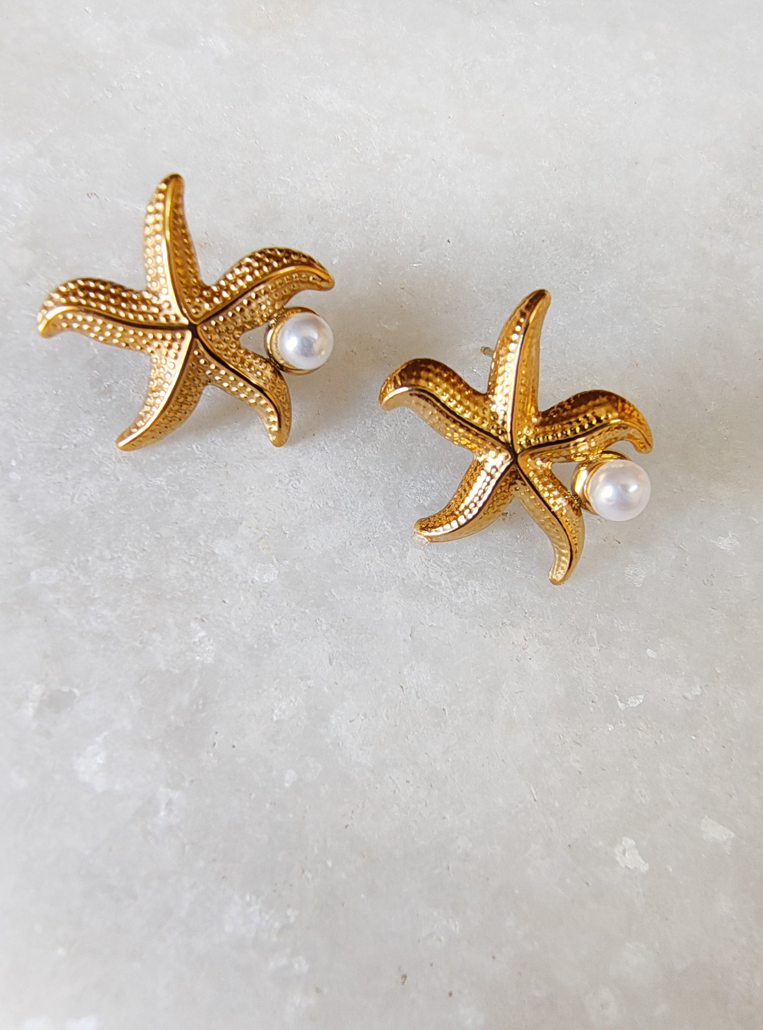 Pearl in a Starfish Anti-Tarnish Demifine Stud Earrings - 18KT Gold Plated