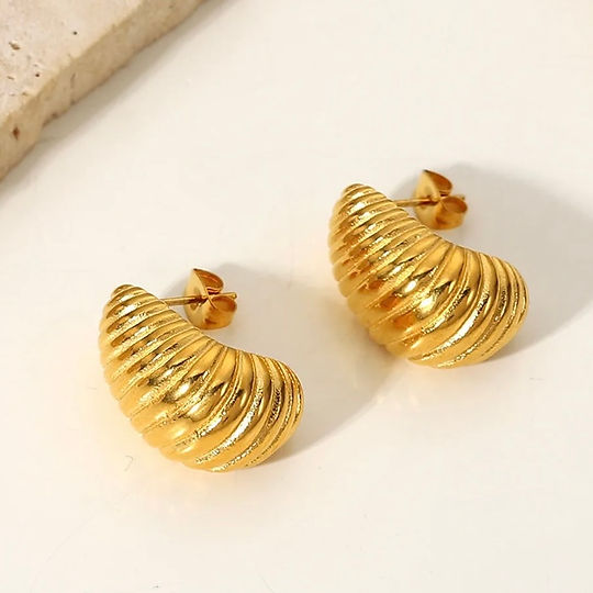Croissant hoop Earring - Demifine 18KT Gold Plated