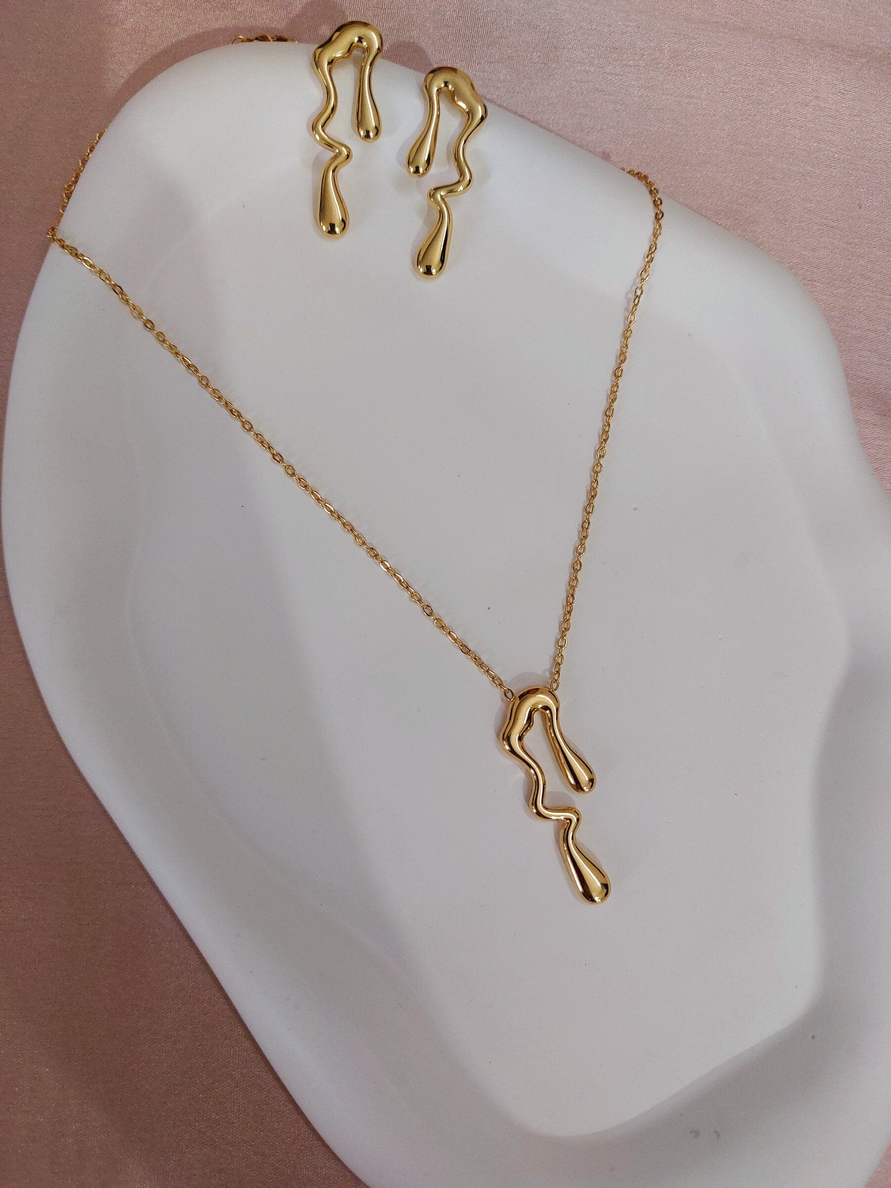 The Quirky Diva Pendant -18KT Gold Plated