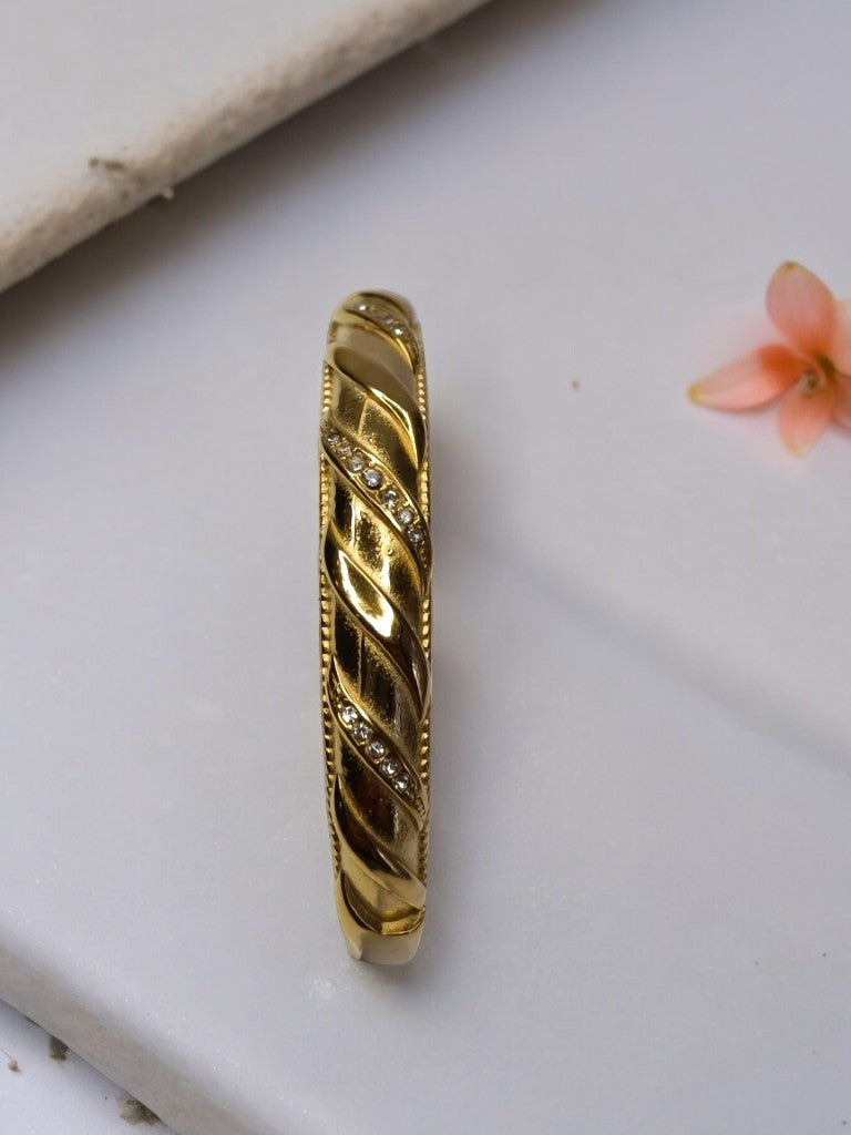 Radiant Aura Cuff Bracelet - Demifine 18KT Gold Plated