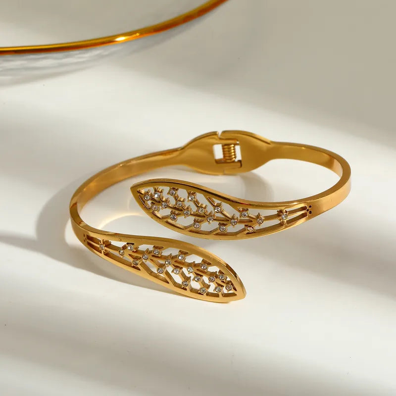 Laurel Éclat Cuff Bracelet - 18KT Gold Plated