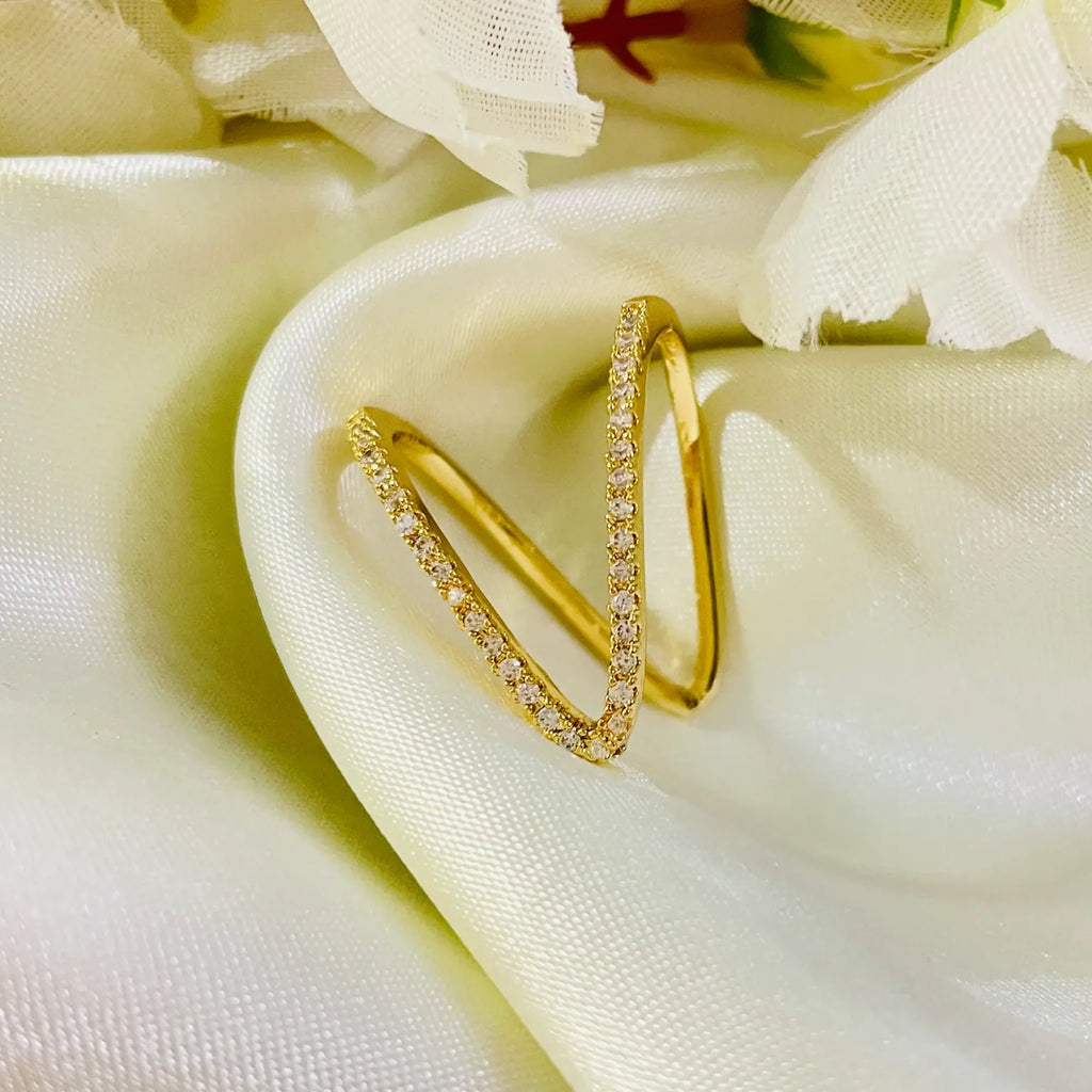 Vanki Cubic Zirconia Studded Ring - 18KT Gold Plated