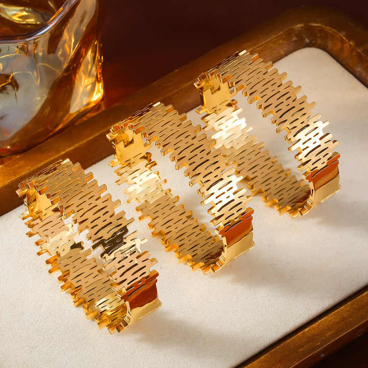 ZigZag Statement Handcuff Bracelet - Demifine 18KT Gold Plated