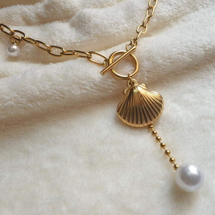 Pearldrop Shell Pendant -18KT Gold Plated