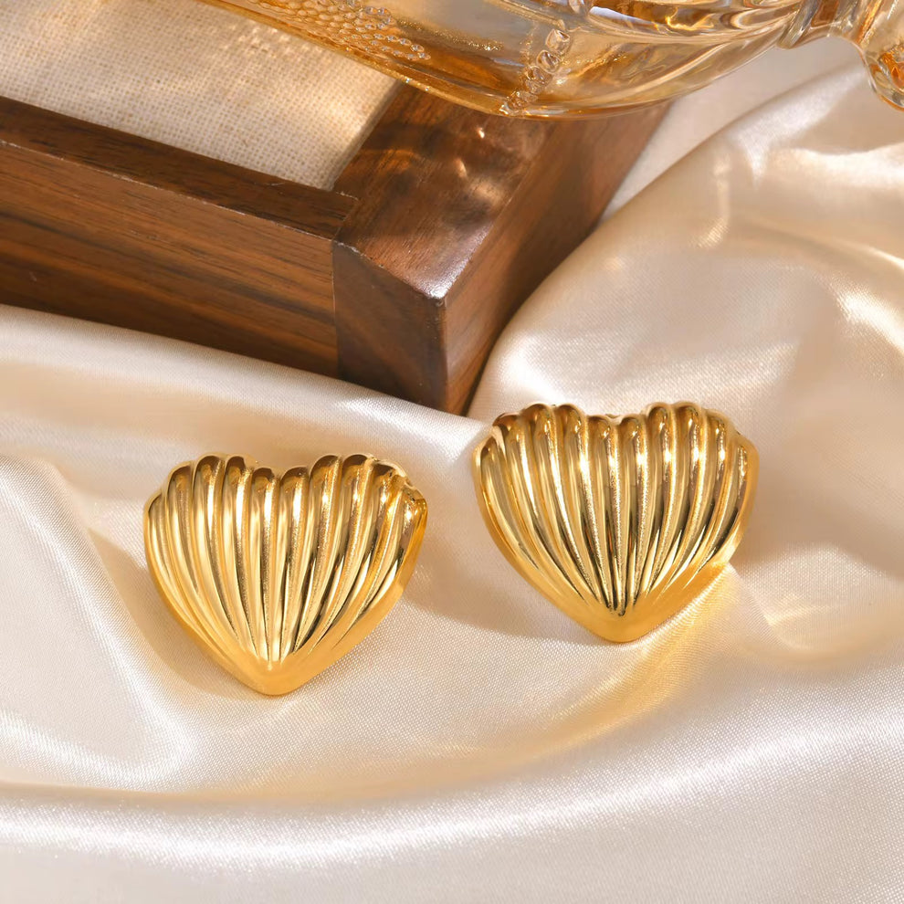Valentine Greenflag Heart Dangling Earring - Demifine 18KT Gold Plated