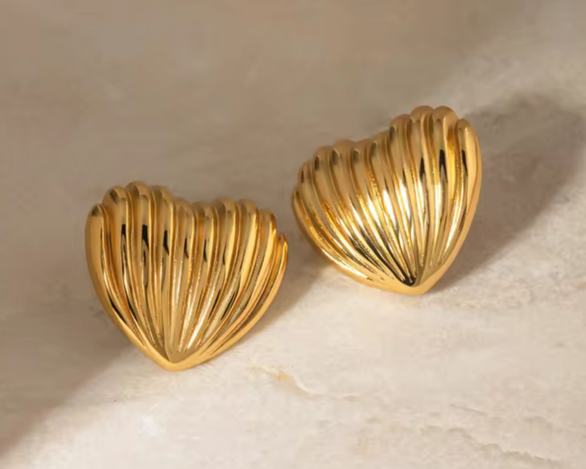 Valentine Greenflag Heart Dangling Earring - Demifine 18KT Gold Plated