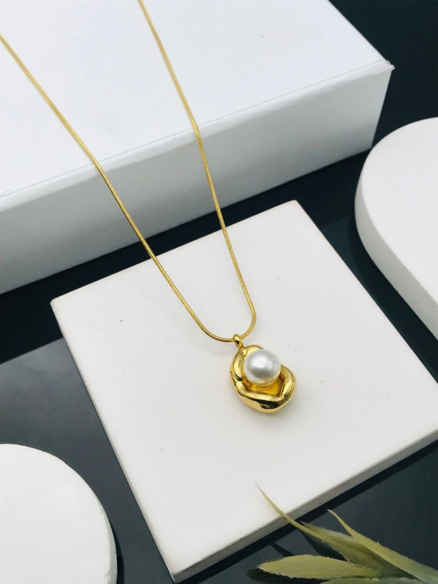 Pearl of Ocean Pendant - Demifine 18KT Gold Plated