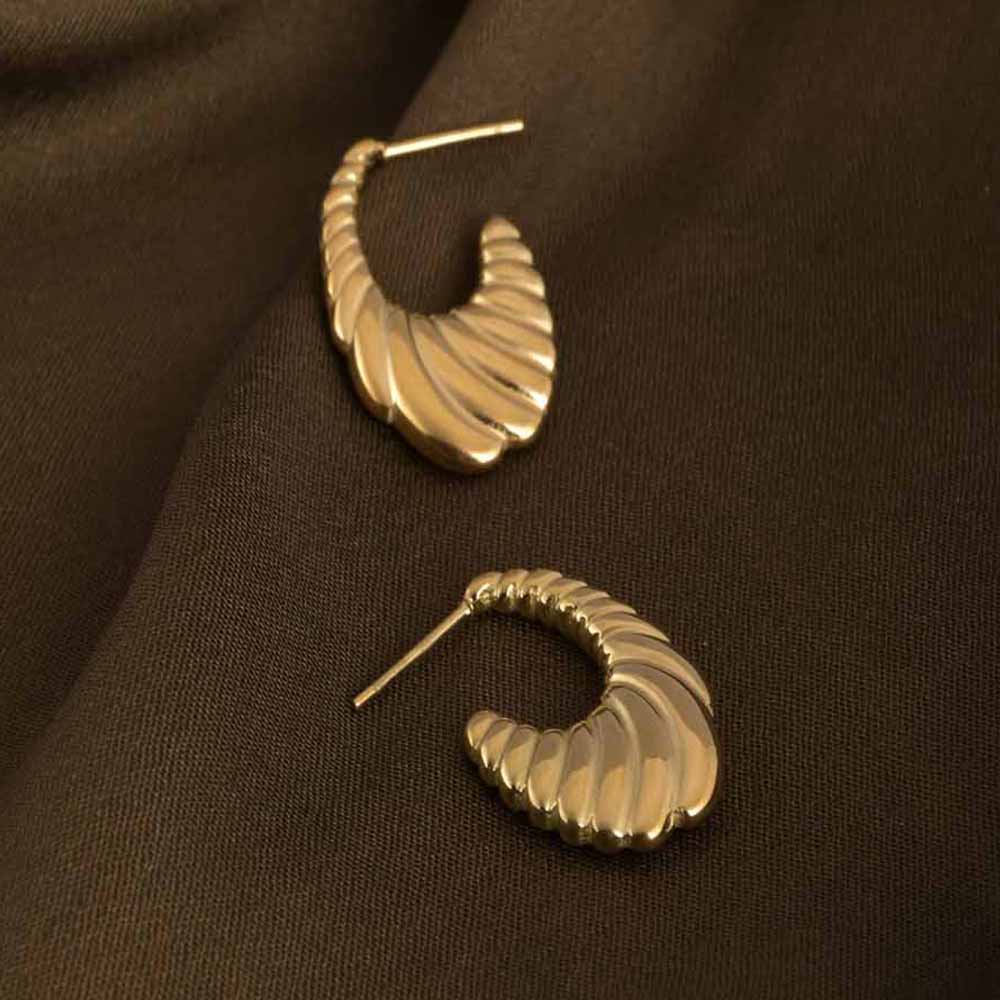 Seashell hoop Earring - Demifine 18KT Gold Plated