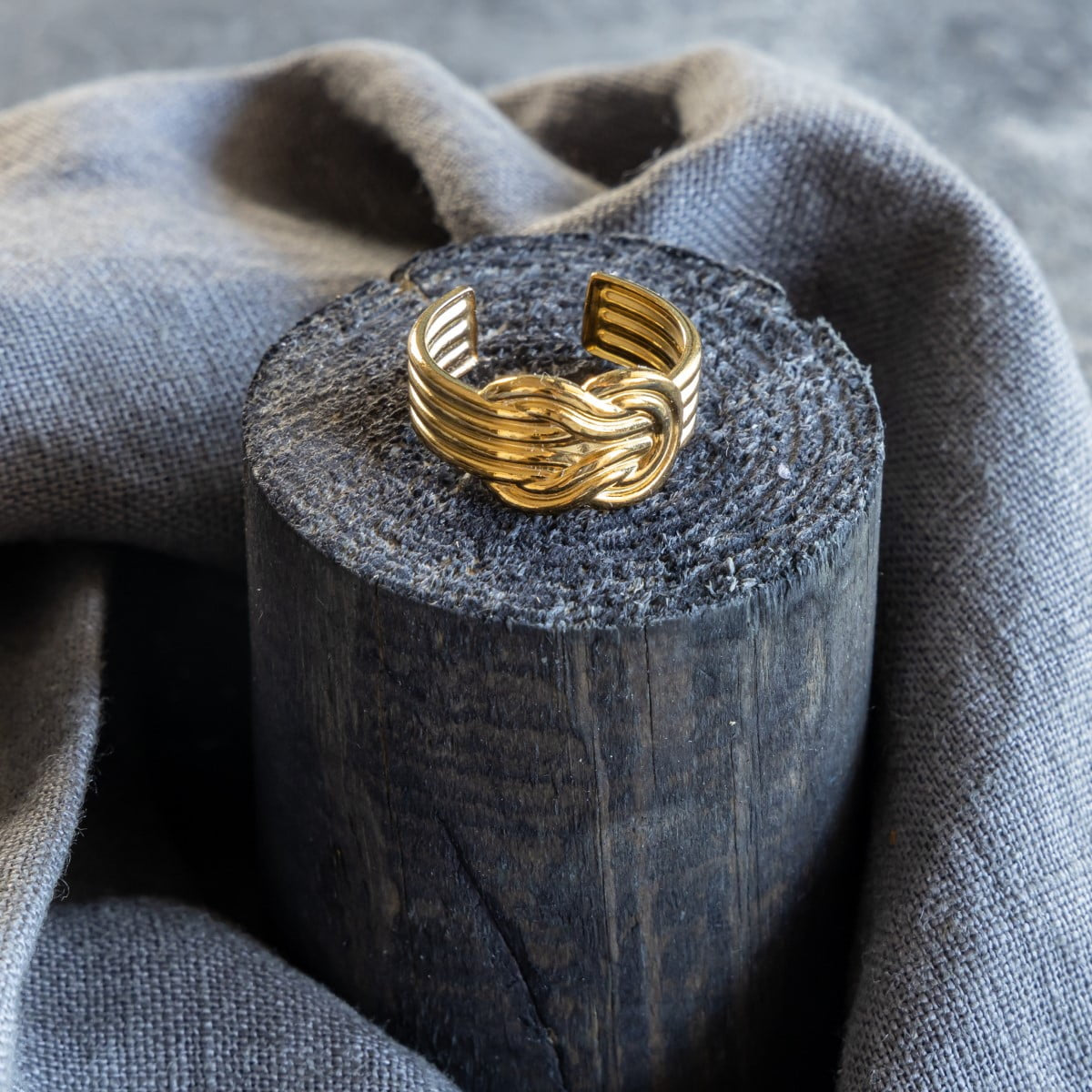 Intertwined Glow Statement Ring - Demifine 18KT Gold Plated