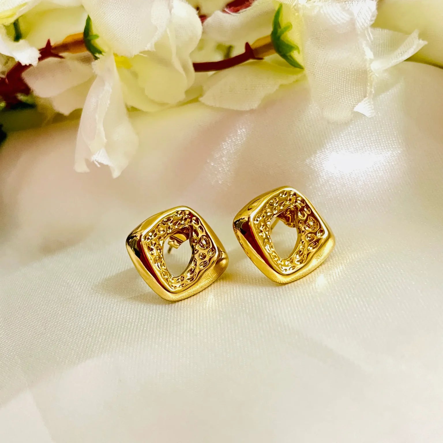Evana Hammered Square Studio Earrings - Demifine 18KT Gold Plated
