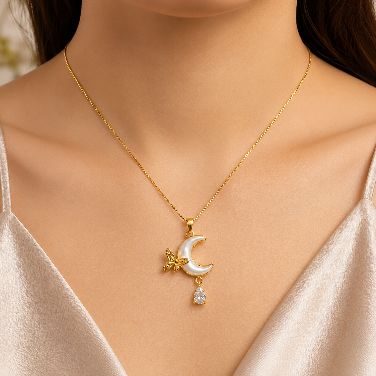 Lunara Pendant -18KT Gold Plated