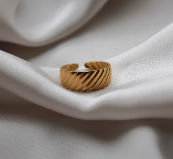 Aurelia Texture Band Ring - Demifine 18KT Gold Plated