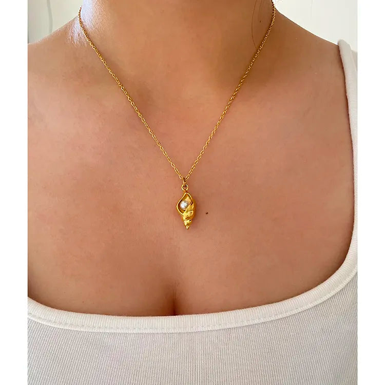 Shell Pearl Pendant Chain - Demifine 18KT Gold Plated